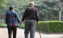 中国老龄人口逼近3亿 这会产生什么影响